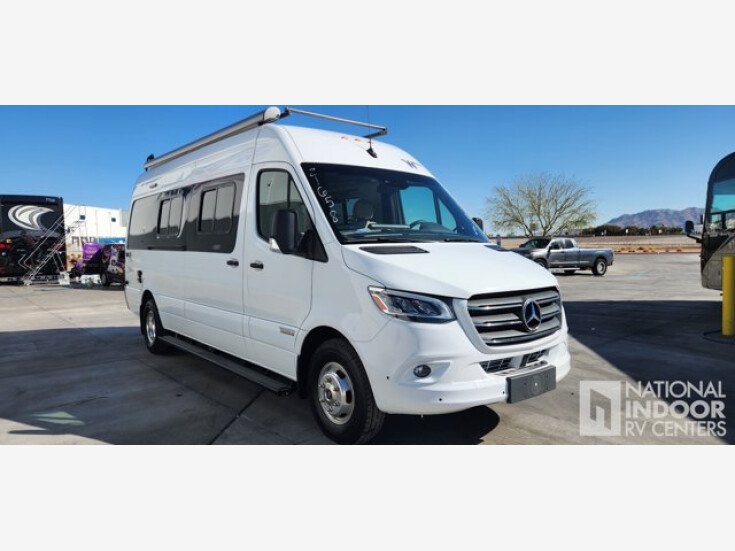 Thumbnail Photo undefined for New 2023 Winnebago Boldt 70KL
