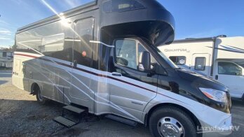 New 2023 Winnebago View 24D
