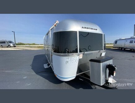 Photo 1 for New 2024 Airstream Caravel