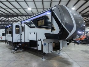 2024 Keystone Avalanche 390DS for sale 300519038