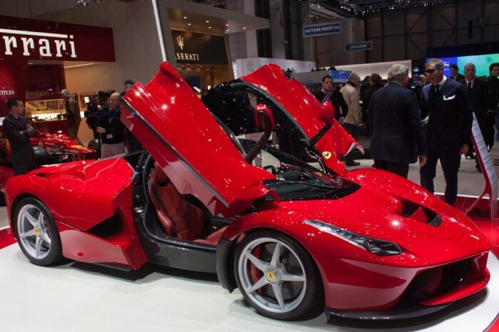 Ferrari Unveils Enzo Successor - LaFerrari