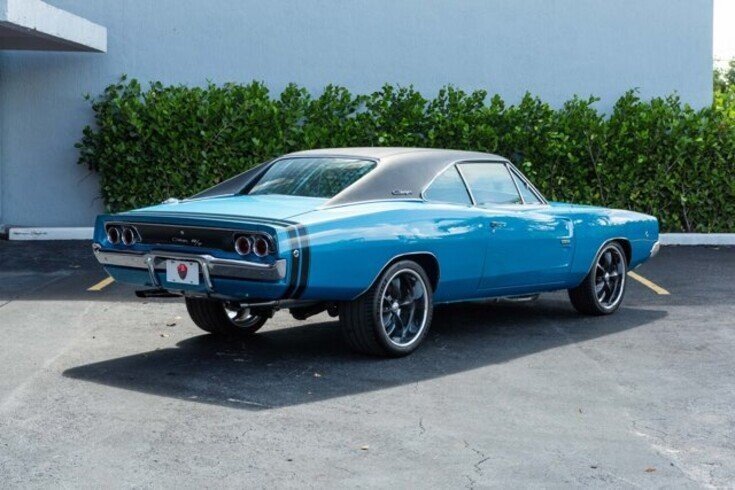 1969-Dodge-Charger-Daytona-Hemi