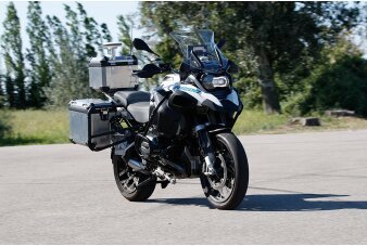 BMW Experiments With Self-Riding Motorcycle