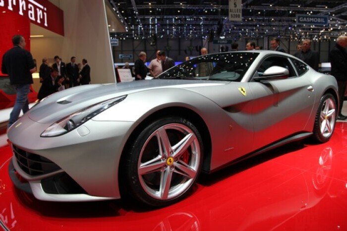 2013 Ferrari F12 Berlinetta: Geneva Auto Show