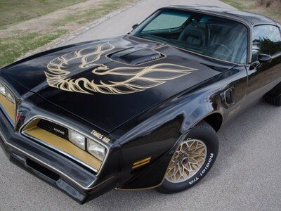 1977 Pontiac Firebird Trans Am: The Star of 