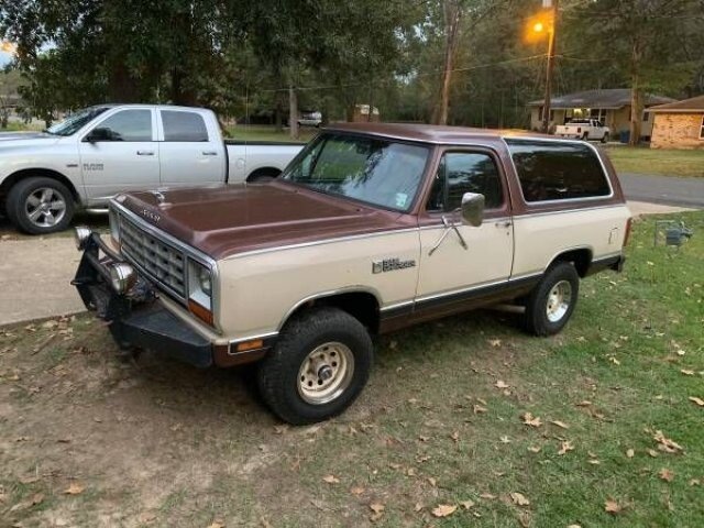 Dodge ramcharger 1983