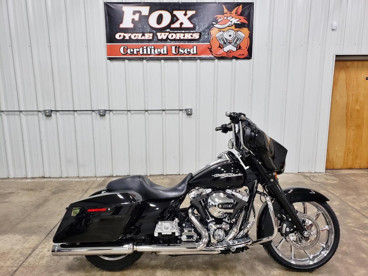 2014 street glide for sale near me