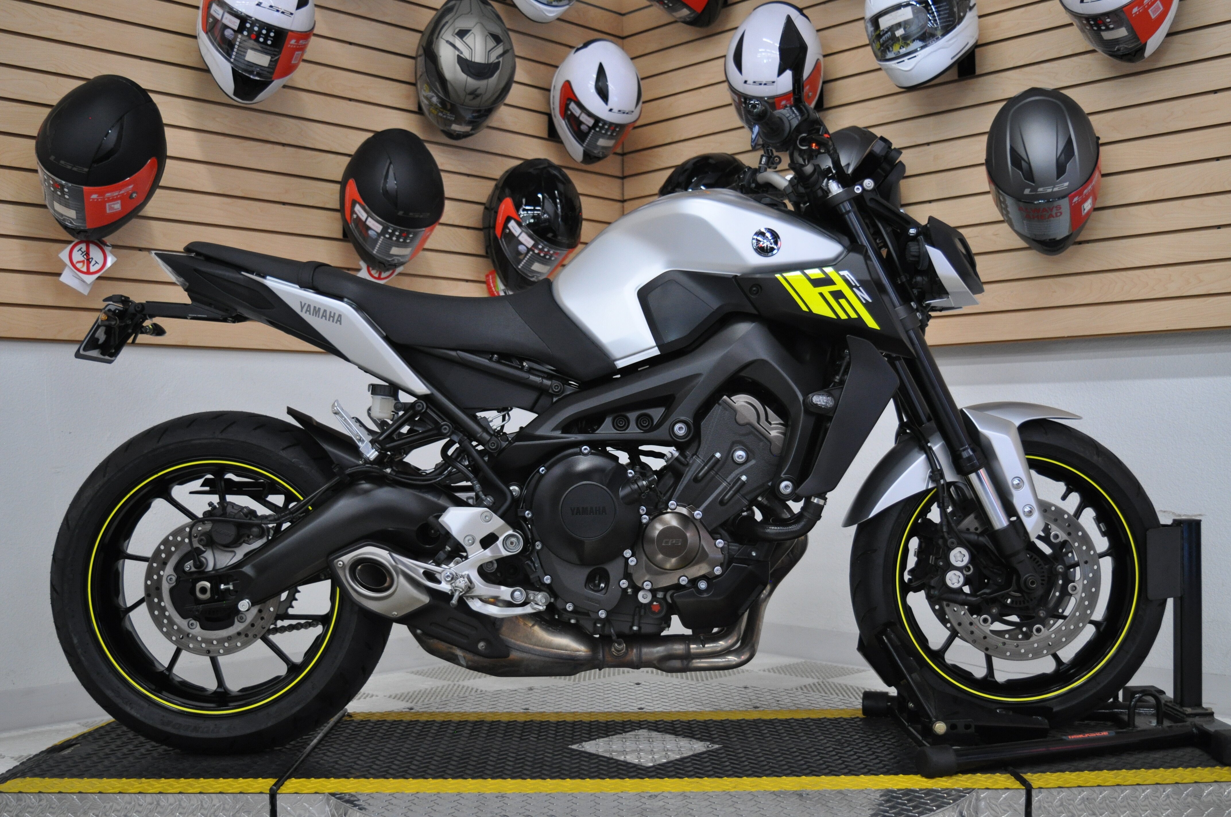 yamaha fz 09 for sale