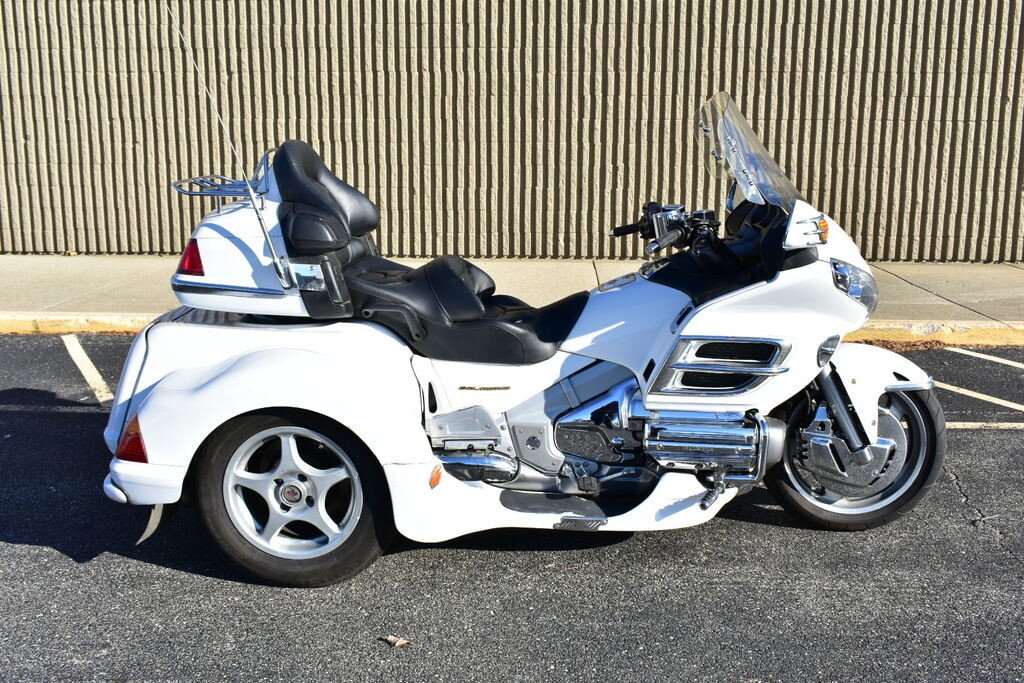 2004 honda goldwing