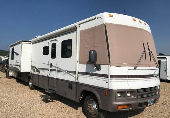 2000 winnebago 28 traveller